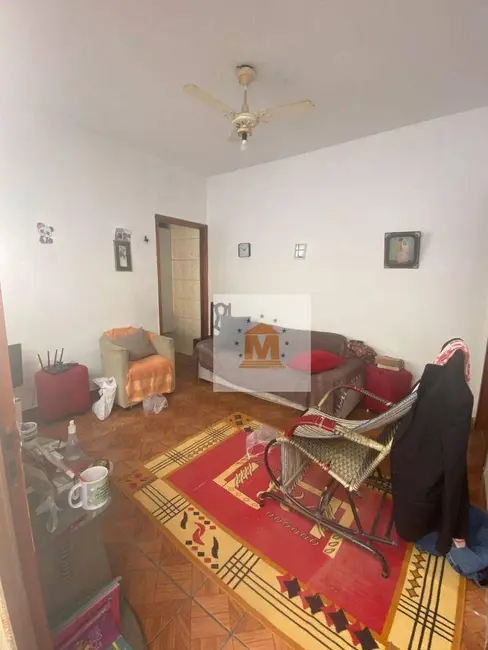 Casa com 2 quartos à venda em Parque Imperial, Jacarei - SP - imagem 5 Foto 5 de Casa com 2 quartos à venda em Parque Imperial, Jacarei - SP