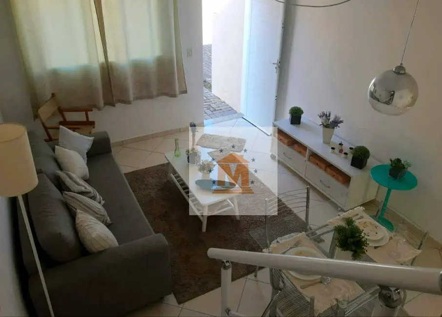 Sobrado com 2 quartos à venda, 68m2 em Jardim Jacinto, Jacarei - SP - imagem 1 Foto 1 de Sobrado com 2 quartos à venda, 68m2 em Jardim Jacinto, Jacarei - SP