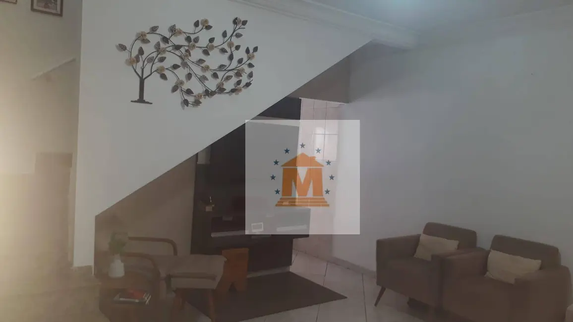 Foto 3 de Sobrado com 2 quartos à venda, 177m2 em Jardim Califórnia, Jacarei - SP