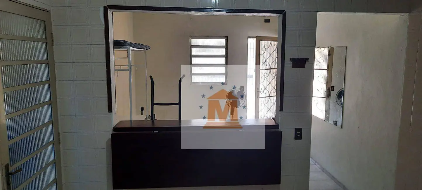 Foto 2 de Casa com 2 quartos à venda, 70m2 em Jardim Emília, Jacarei - SP