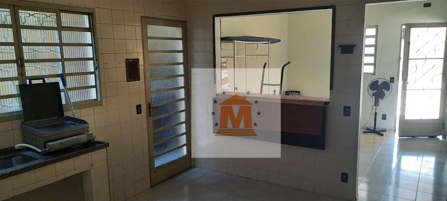 Foto 4 de Casa com 2 quartos à venda, 70m2 em Jardim Emília, Jacarei - SP