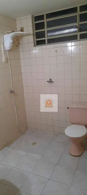 Foto 9 de Casa com 2 quartos à venda, 70m2 em Jardim Emília, Jacarei - SP