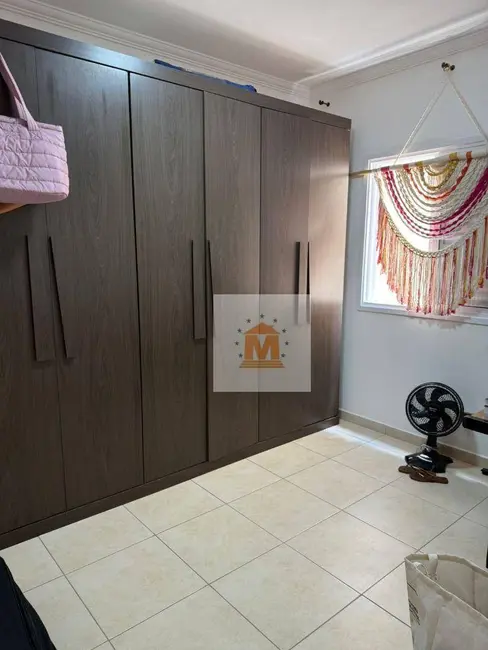 Foto 5 de Apartamento com 2 quartos à venda, 56m2 em São João, Jacarei - SP