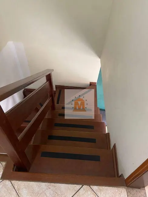 Sobrado com 2 quartos à venda em Jardim Panorama, Jacarei - SP - imagem 4 Foto 4 de Sobrado com 2 quartos à venda em Jardim Panorama, Jacarei - SP