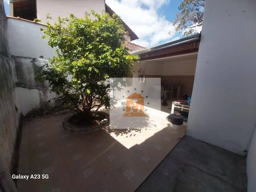 Casa com 3 quartos à venda, 180m2 em Jardim Elza Maria, Jacarei - SP - imagem 1 Foto 1 de Casa com 3 quartos à venda, 180m2 em Jardim Elza Maria, Jacarei - SP