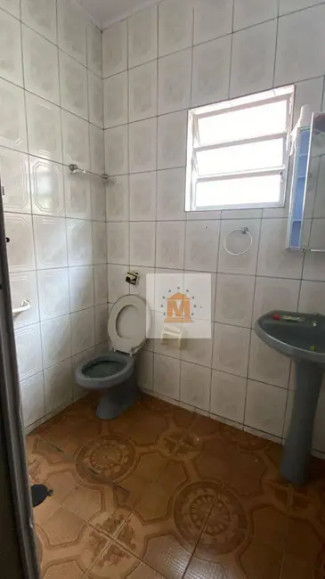 Foto 6 de Sobrado com 5 quartos à venda, 250m2 em Parque Meia Lua, Jacarei - SP