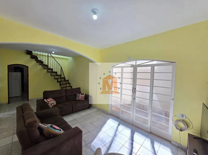 Foto 1 de Sobrado com 3 quartos à venda, 152m2 em Cidade Nova Jacareí, Jacarei - SP