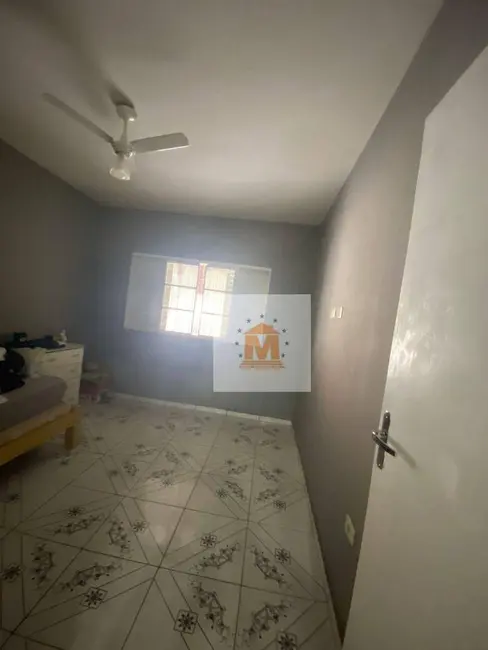 Sobrado com 3 quartos à venda, 126m2 em Cidade Nova Jacareí, Jacarei - SP - imagem 8 Foto 8 de Sobrado com 3 quartos à venda, 126m2 em Cidade Nova Jacareí, Jacarei - SP