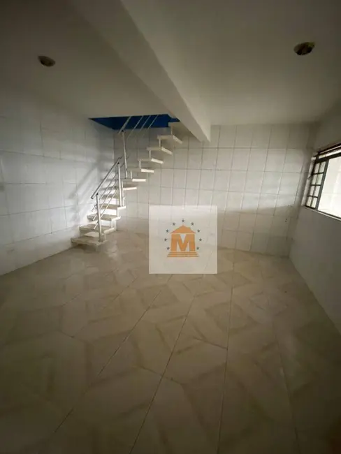 Sobrado com 3 quartos à venda em Parque Imperial, Jacarei - SP - imagem 2 Foto 2 de Sobrado com 3 quartos à venda em Parque Imperial, Jacarei - SP