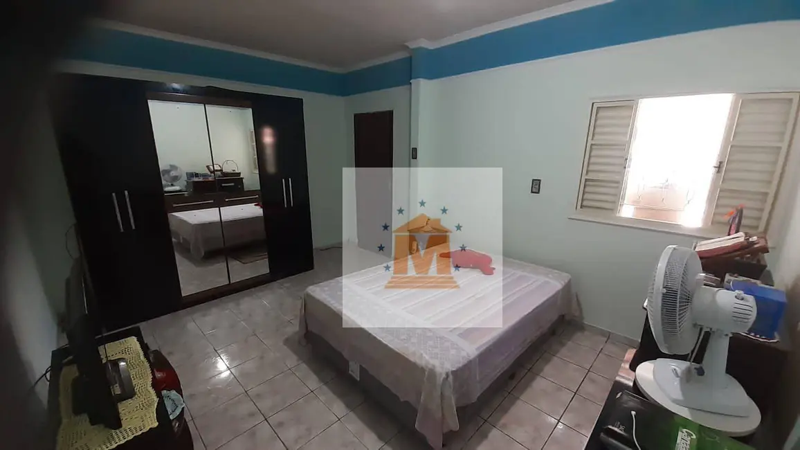 Casa com 2 quartos à venda em Jardim São Luiz, Jacarei - SP - imagem 9 Foto 9 de Casa com 2 quartos à venda em Jardim São Luiz, Jacarei - SP