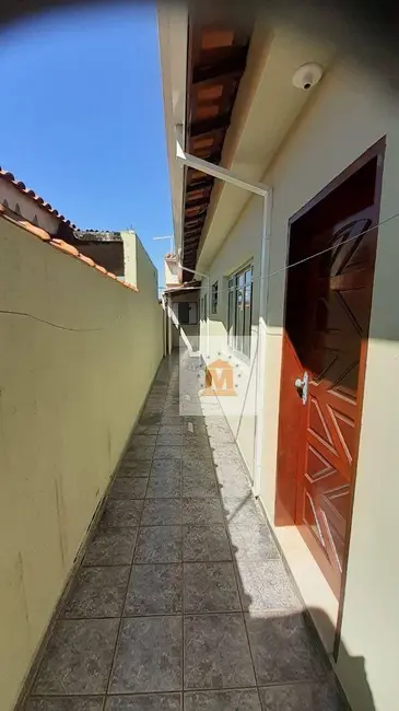 Casa com 2 quartos à venda em Jardim São Luiz, Jacarei - SP - imagem 5 Foto 5 de Casa com 2 quartos à venda em Jardim São Luiz, Jacarei - SP