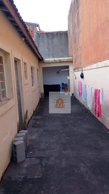 Foto 6 de Casa com 2 quartos à venda, 140m2 em Parque dos Príncipes, Jacarei - SP