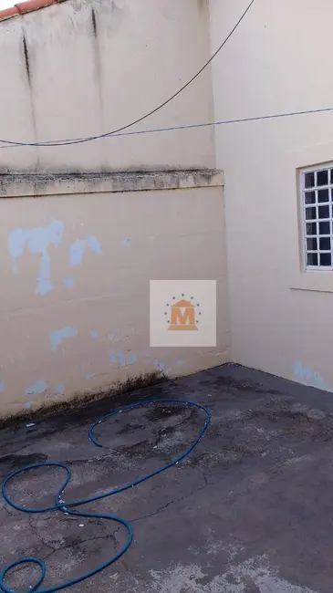 Foto 5 de Casa com 2 quartos à venda, 140m2 em Parque dos Príncipes, Jacarei - SP