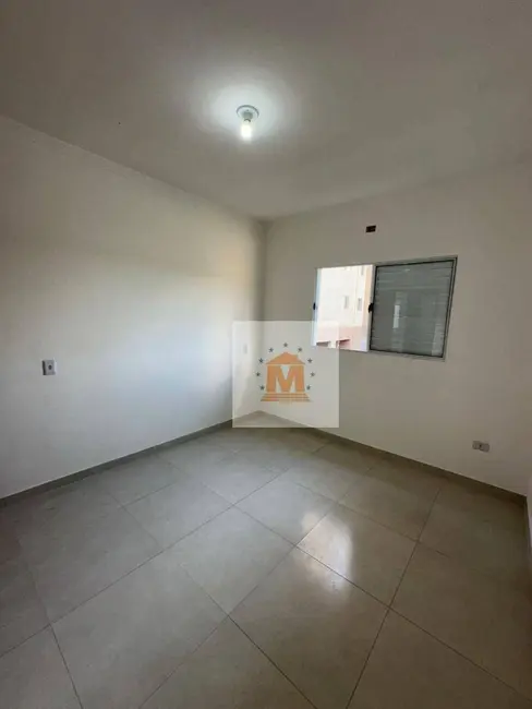 Casa com 2 quartos à venda, 175m2 em Jardim Pitoresco, Jacarei - SP - imagem 4 Foto 4 de Casa com 2 quartos à venda, 175m2 em Jardim Pitoresco, Jacarei - SP