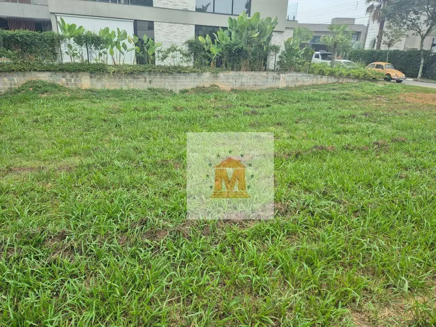 Foto 1 de Terreno / Lote à venda, 630m2 em Jardim Paraíba, Jacarei - SP