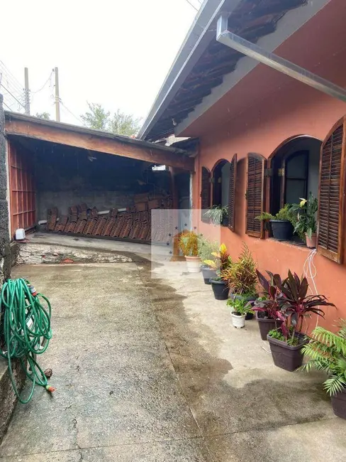 Casa com 3 quartos à venda em Conjunto São Benedito, Jacarei - SP - imagem 7 Foto 7 de Casa com 3 quartos à venda em Conjunto São Benedito, Jacarei - SP