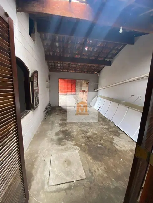 Casa com 3 quartos à venda em Conjunto São Benedito, Jacarei - SP - imagem 9 Foto 9 de Casa com 3 quartos à venda em Conjunto São Benedito, Jacarei - SP