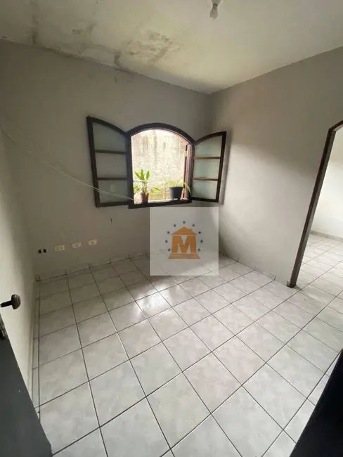 Casa com 3 quartos à venda em Conjunto São Benedito, Jacarei - SP - imagem 2 Foto 2 de Casa com 3 quartos à venda em Conjunto São Benedito, Jacarei - SP