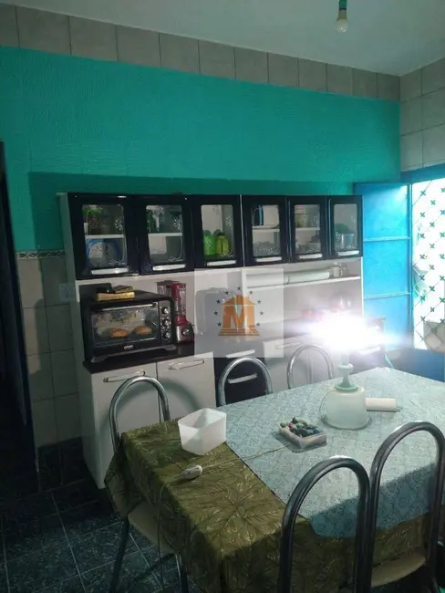 Foto 1 de Casa com 2 quartos à venda em Parque dos Príncipes, Jacarei - SP