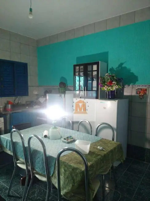 Foto 2 de Casa com 2 quartos à venda em Parque dos Príncipes, Jacarei - SP