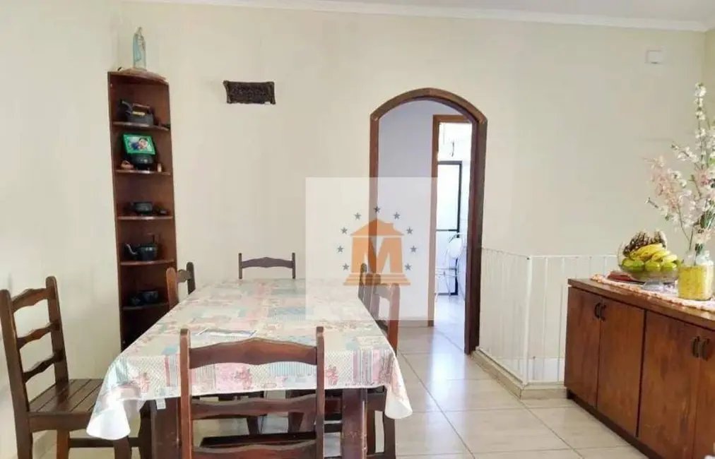 Foto 4 de Sobrado com 3 quartos à venda, 150m2 em Centro, Jacarei - SP