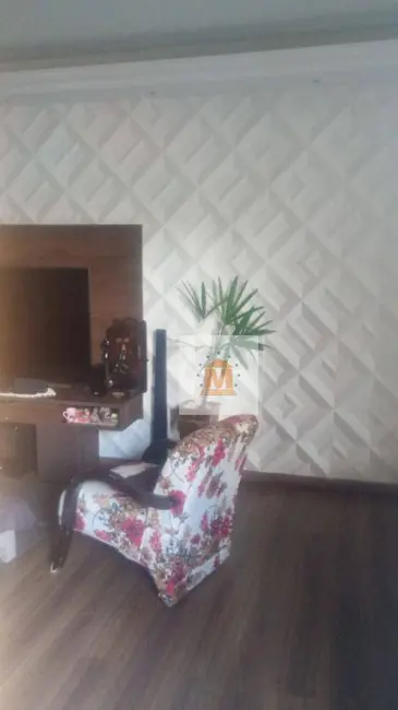 Foto 4 de Sobrado com 2 quartos à venda, 150m2 em Jardim Maria Amélia, Jacarei - SP
