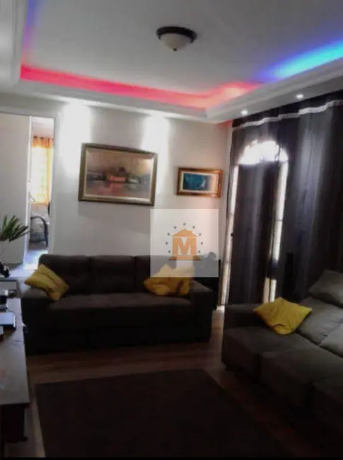 Foto 3 de Sobrado com 2 quartos à venda, 150m2 em Jardim Maria Amélia, Jacarei - SP