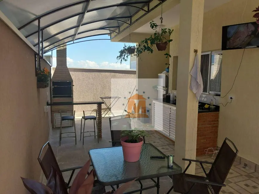 Foto 9 de Sobrado com 3 quartos à venda, 211m2 em Jardim Panorama, Jacarei - SP