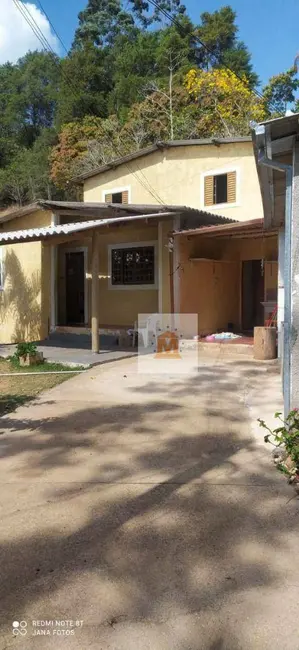 Chácara com 2 quartos à venda, 737m2 em Paraibuna - SP - imagem 1 Foto 1 de Chácara com 2 quartos à venda, 737m2 em Paraibuna - SP