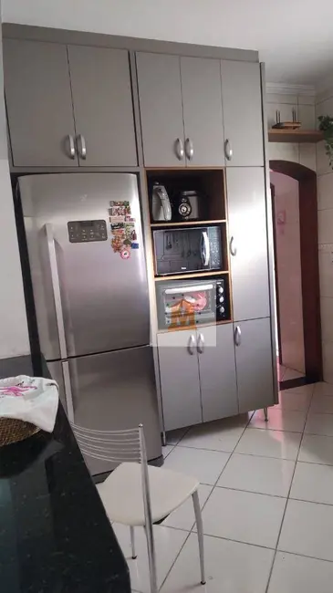 Foto 2 de Sobrado com 3 quartos à venda, 188m2 em Jardim Altos de Santana II, Jacarei - SP