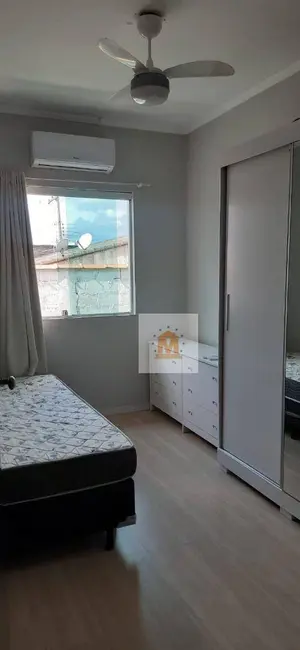 Foto 8 de Sobrado com 3 quartos à venda, 114m2 em Jardim Altos de Santana II, Jacarei - SP