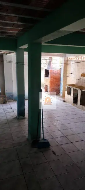 Foto 6 de Sobrado com 2 quartos à venda, 185m2 em Jardim Santo Antônio da Boa Vista, Jacarei - SP
