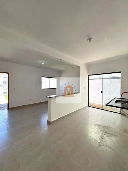 Foto 2 de Casa com 2 quartos à venda, 154m2 em Jacarei - SP