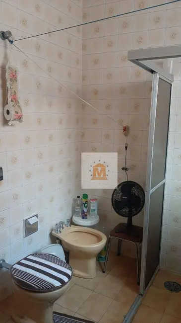 Foto 8 de Casa com 3 quartos à venda, 330m2 em Centro, Jacarei - SP