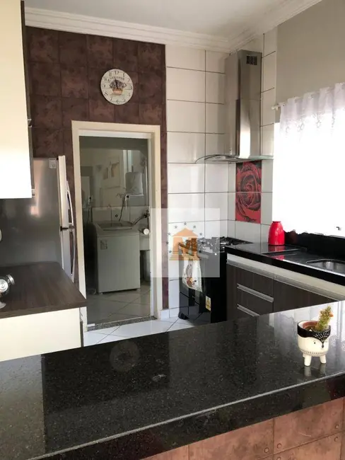 Foto 6 de Sobrado com 2 quartos à venda, 250m2 em Jardim Terras de Santa Helena, Jacarei - SP