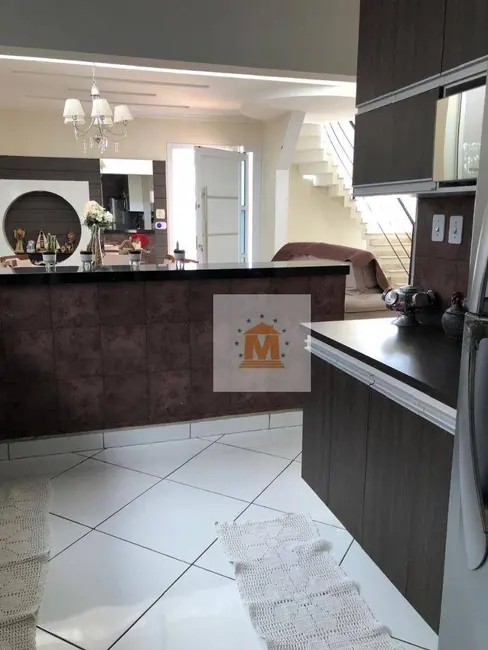 Foto 7 de Sobrado com 2 quartos à venda, 250m2 em Jardim Terras de Santa Helena, Jacarei - SP