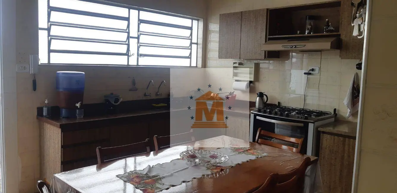 Foto 5 de Sobrado com 5 quartos à venda, 300m2 em Vila Pinheiro, Jacarei - SP