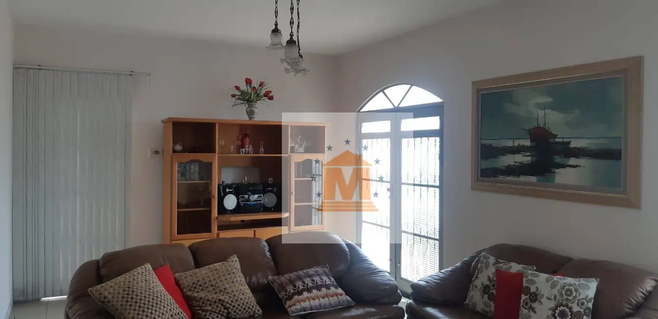 Foto 3 de Sobrado com 5 quartos à venda, 300m2 em Vila Pinheiro, Jacarei - SP