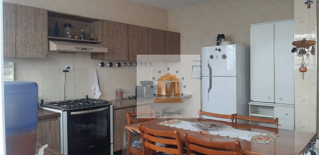 Foto 4 de Sobrado com 5 quartos à venda, 300m2 em Vila Pinheiro, Jacarei - SP