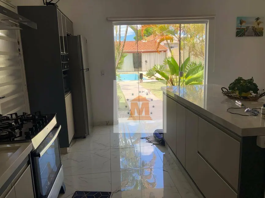 Foto 9 de Sobrado com 2 quartos à venda, 400m2 em Jardim Santa Maria, Jacarei - SP