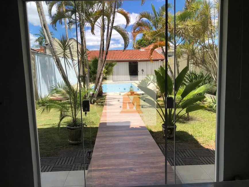 Foto 2 de Sobrado com 2 quartos à venda, 400m2 em Jardim Santa Maria, Jacarei - SP