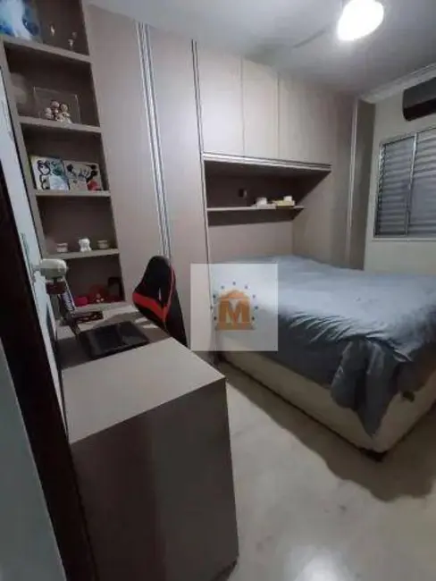 Foto 8 de Casa com 2 quartos à venda, 129m2 em Bandeira Branca, Jacarei - SP