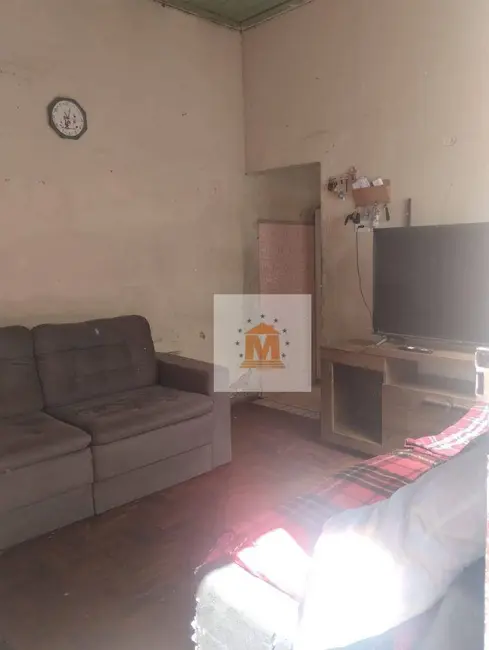 Casa com 4 quartos à venda, 125m2 em Jardim São José, Jacarei - SP - imagem 8 Foto 8 de Casa com 4 quartos à venda, 125m2 em Jardim São José, Jacarei - SP