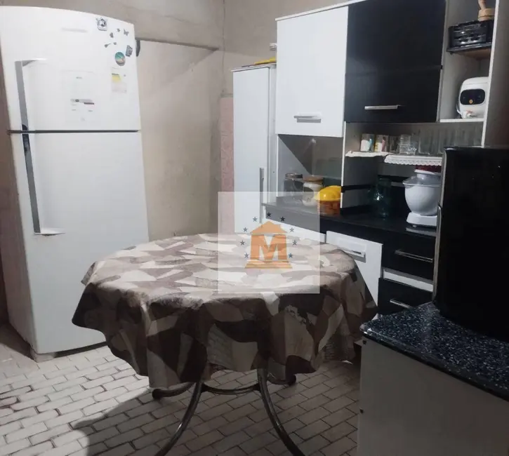 Casa com 4 quartos à venda, 125m2 em Jardim São José, Jacarei - SP - imagem 1 Foto 1 de Casa com 4 quartos à venda, 125m2 em Jardim São José, Jacarei - SP