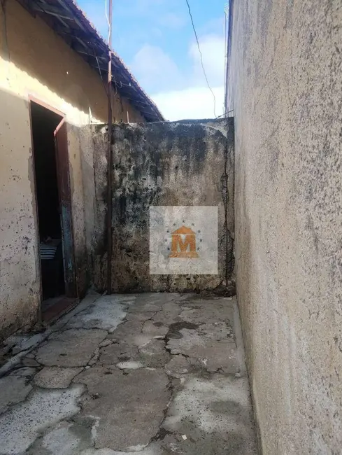 Casa com 4 quartos à venda, 125m2 em Jardim São José, Jacarei - SP - imagem 4 Foto 4 de Casa com 4 quartos à venda, 125m2 em Jardim São José, Jacarei - SP