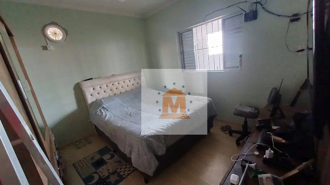 Foto 7 de Sobrado com 3 quartos à venda, 180m2 em Jardim Colônia, Jacarei - SP