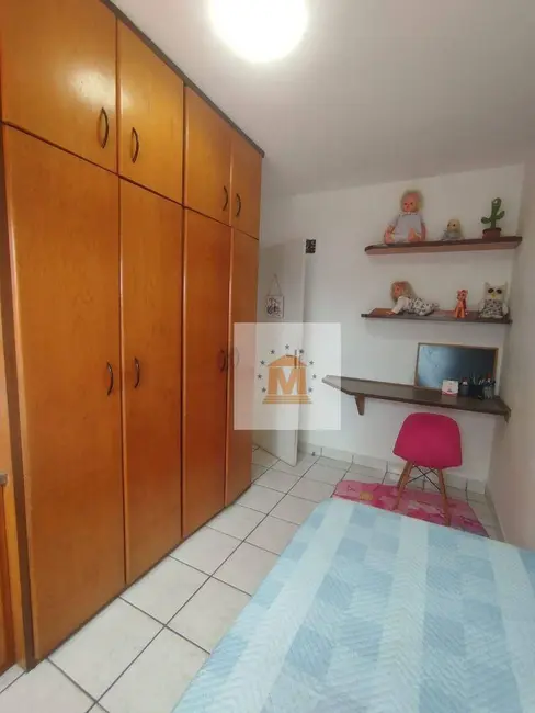 Foto 5 de Sobrado com 3 quartos à venda, 206m2 em Jardim Califórnia, Jacarei - SP