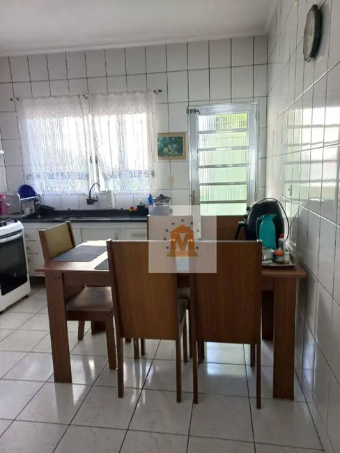 Foto 4 de Casa com 2 quartos à venda, 130m2 em Cidade Nova Jacareí, Jacarei - SP