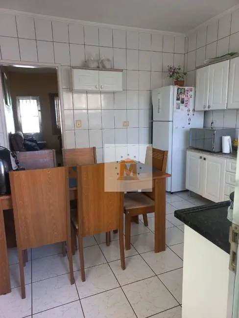 Foto 2 de Casa com 2 quartos à venda, 130m2 em Cidade Nova Jacareí, Jacarei - SP