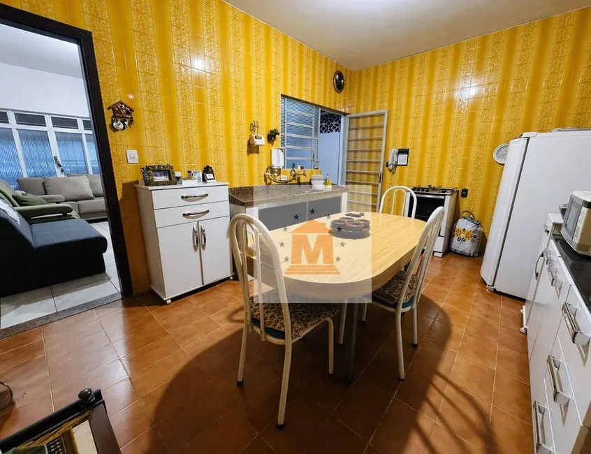 Foto 2 de Casa com 3 quartos à venda, 150m2 em Jardim Santa Maria, Jacarei - SP